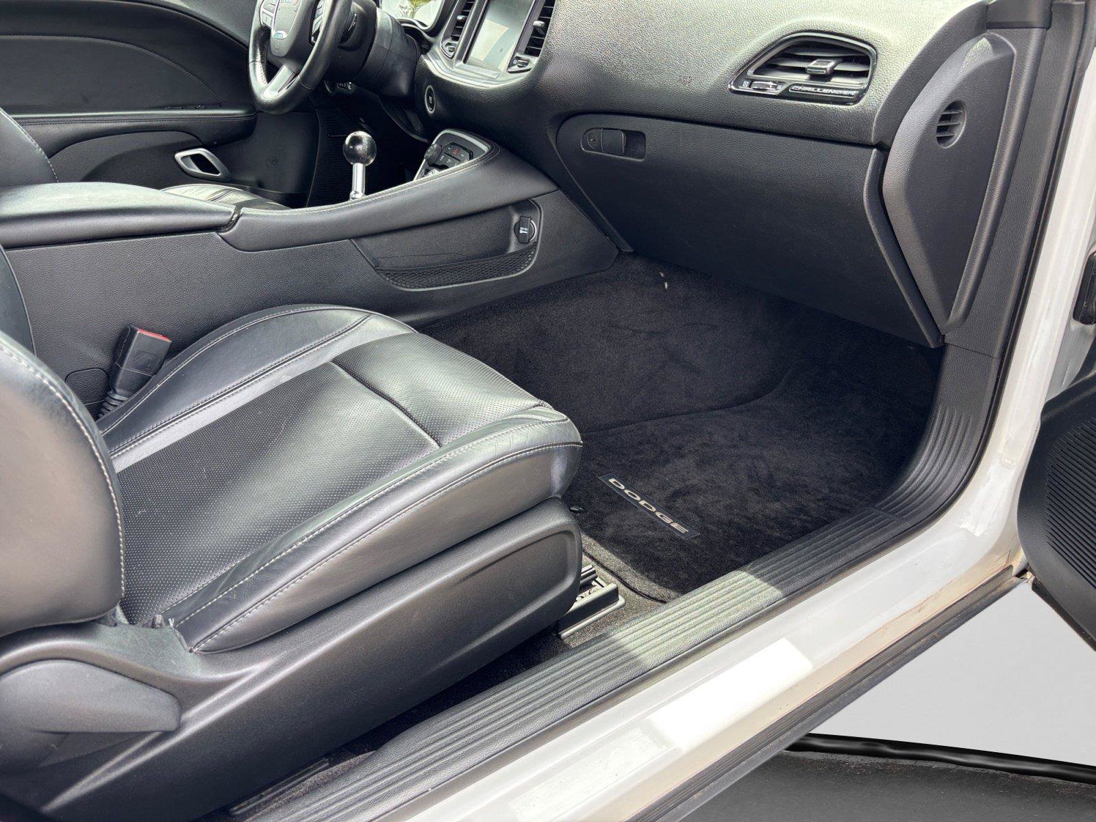 Used 2015 Dodge Challenger R/T Plus RWD image 44