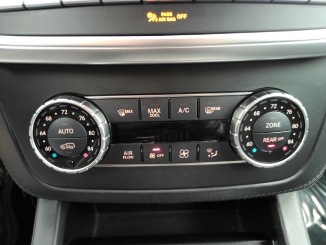 Used 2015 Mercedes-Benz GL 63 AMG 4MATIC image 51
