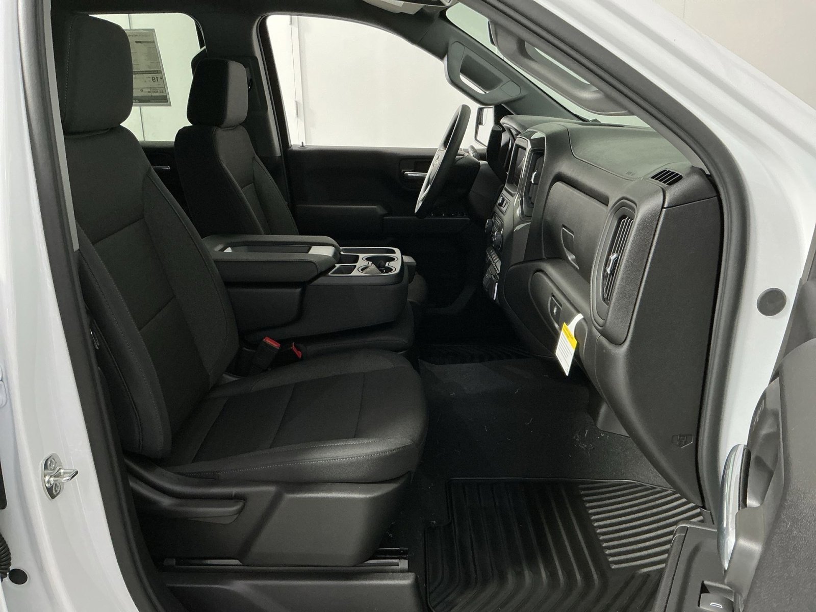 New 2026 Chevrolet Silverado 1500 Custom w/ Turbomax Blackout Package image 32