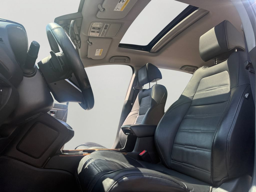 Used 2020 Honda CR-V Touring image 23