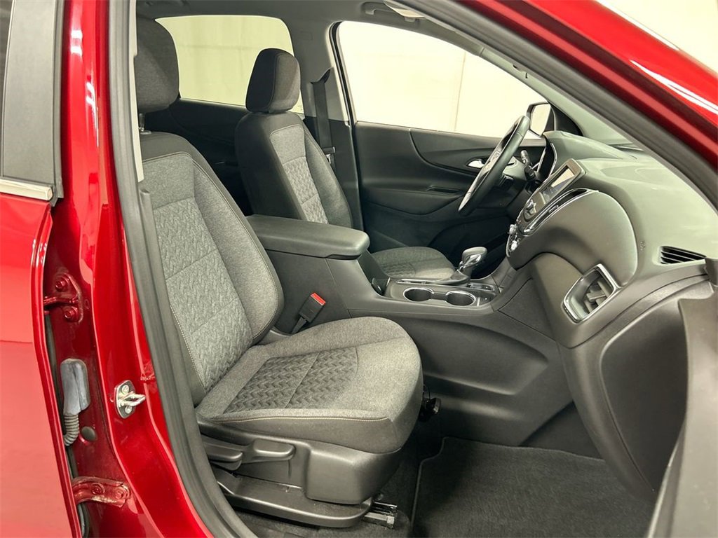 Used 2023 Chevrolet Equinox LT image 22
