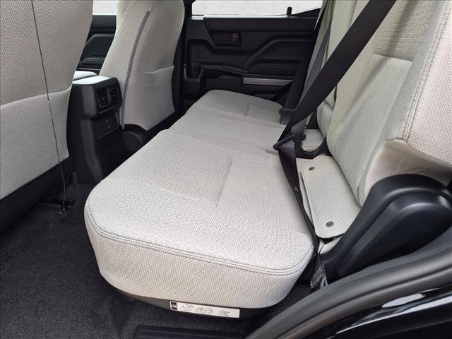 New 2026 Toyota 4Runner SR5 AWD/4WD image 13