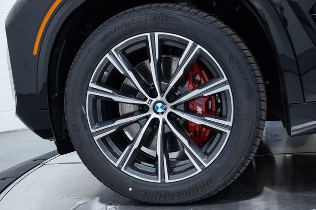New 2026 BMW X5 xDrive40i w/ M Sport Package image 24