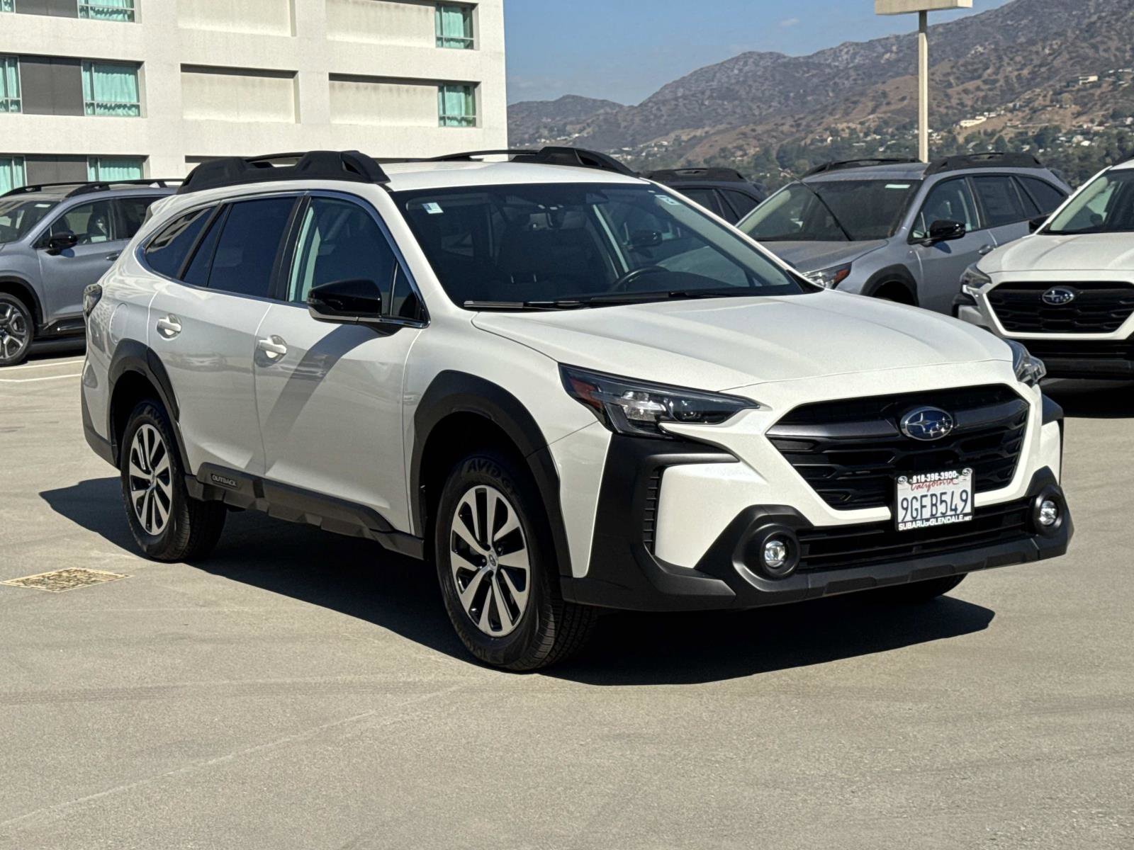 Used 2023 Subaru Outback Premium image 3