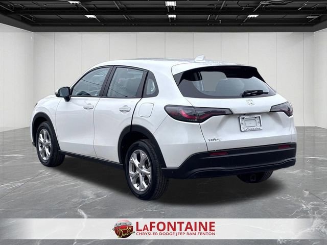 Used 2024 Honda HR-V LX image 3