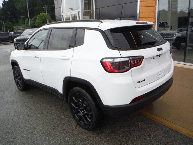 New 2026 Jeep Compass Latitude AWD/4WD image 12