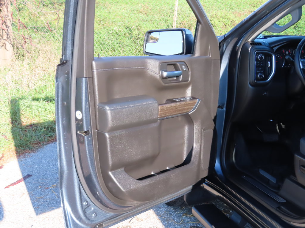 Used 2019 Chevrolet Silverado 1500 LT w/ All-Star Edition AWD/4WD image 25