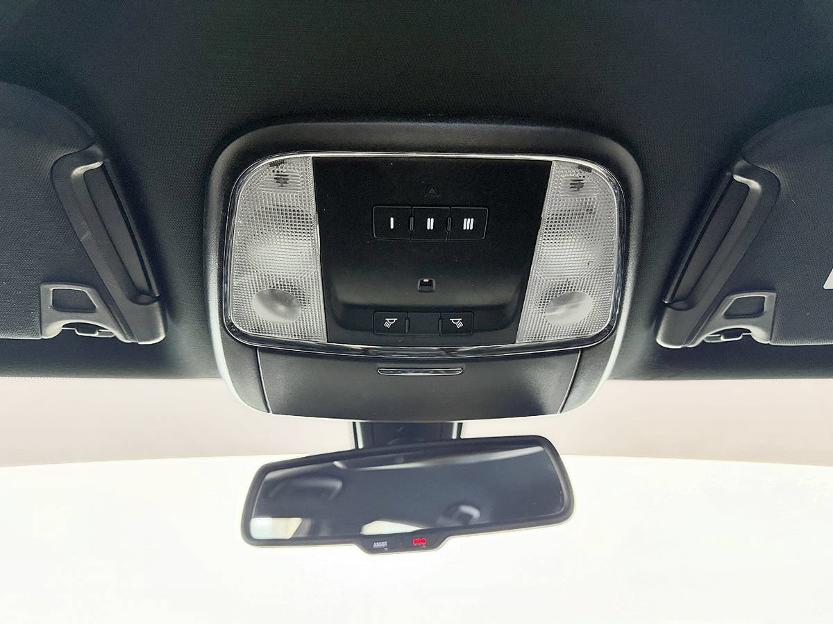 Used 2017 Chrysler 300 S RWD image 47