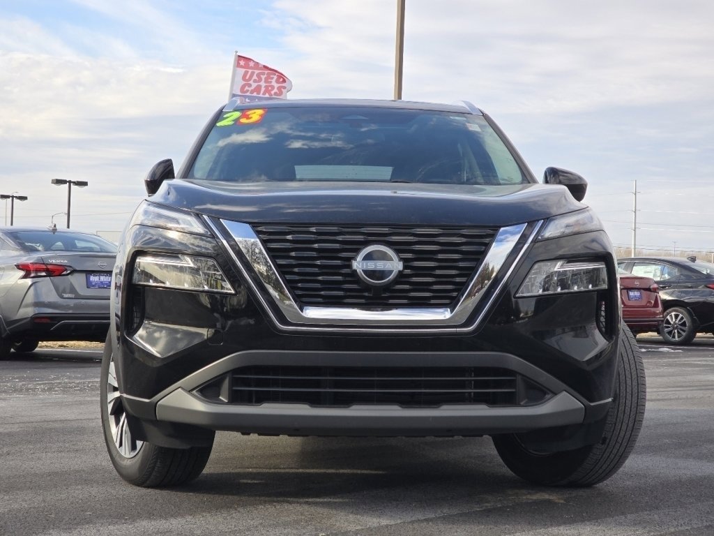 Used 2023 Nissan Rogue SV w/ SV Premium B Package image 10