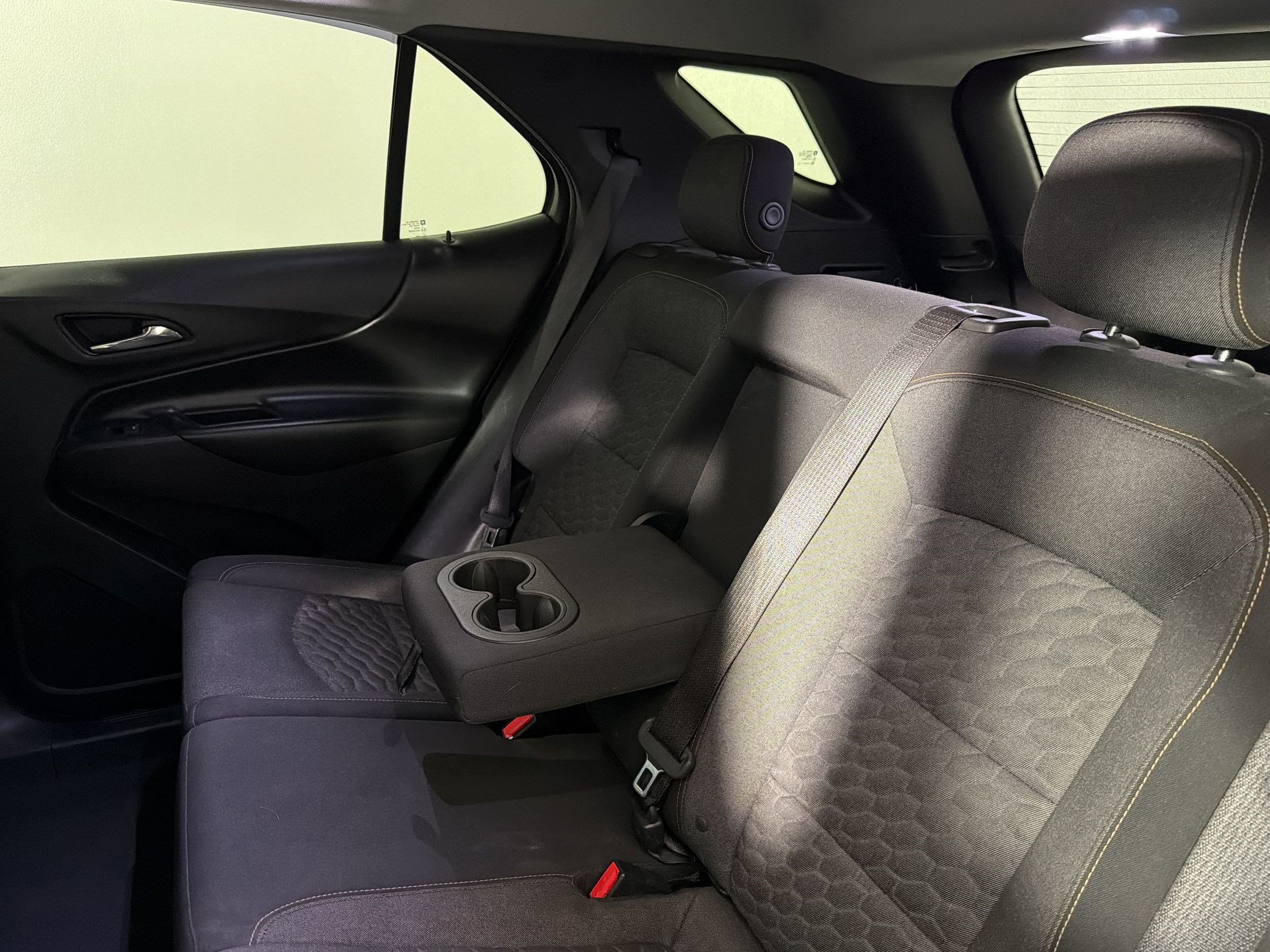 Used 2018 Chevrolet Equinox LT FWD image 33