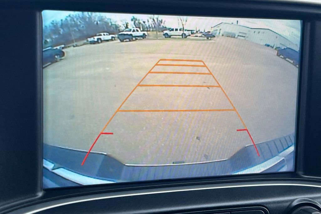 Used 2017 GMC Sierra 1500 SLT w/ Suspension Package, Off-Road image 16