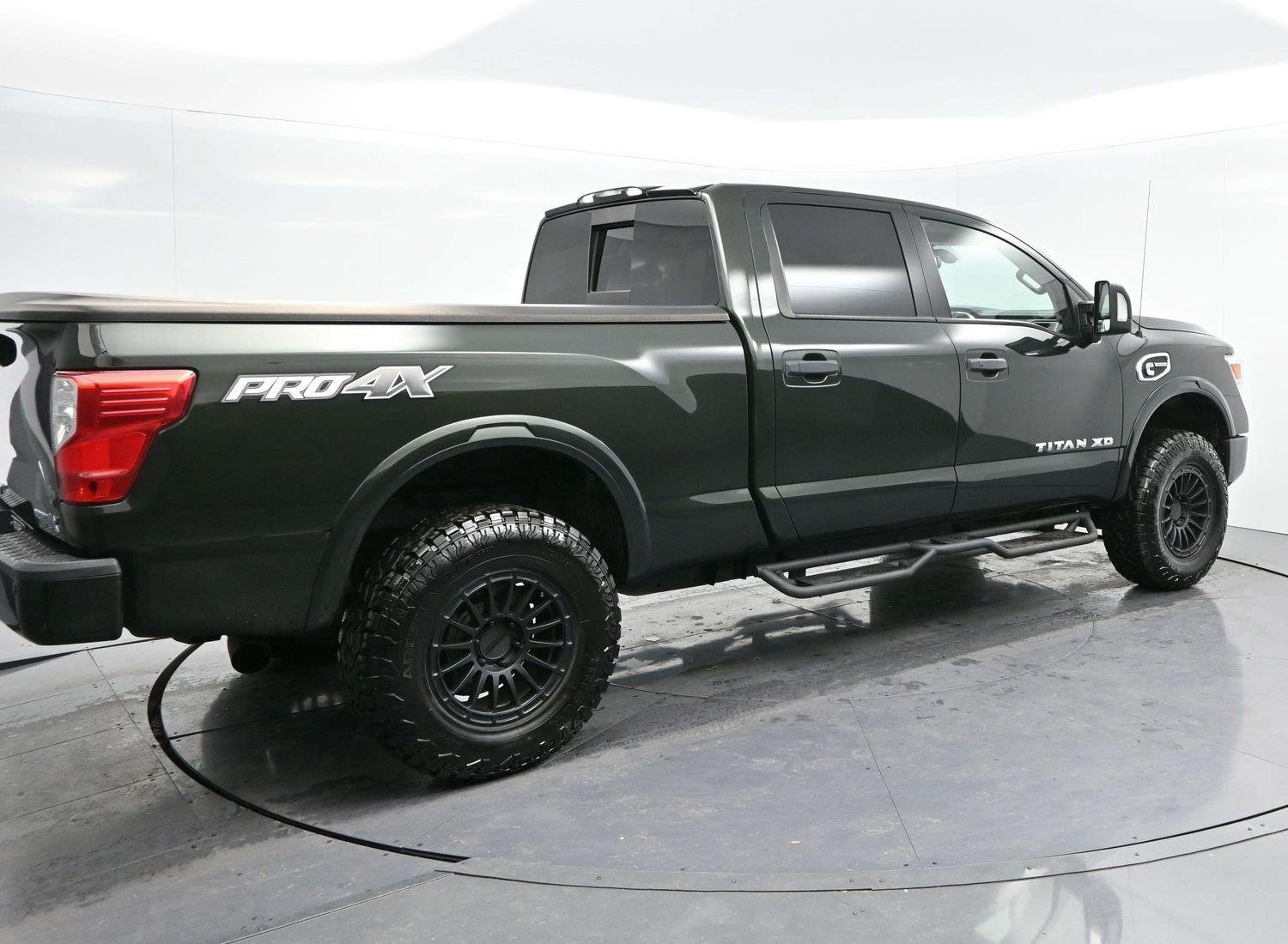Used 2019 Nissan Titan PRO-4X w/ Pro-4x Convenience Package AWD/4WD image 7