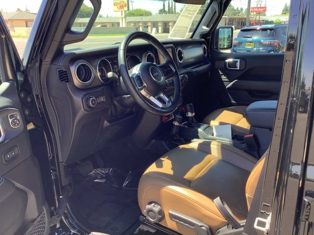 Used 2022 Jeep Wrangler Unlimited Rubicon w/ Xtreme Recon 35" Tire Package AWD/4WD image 7