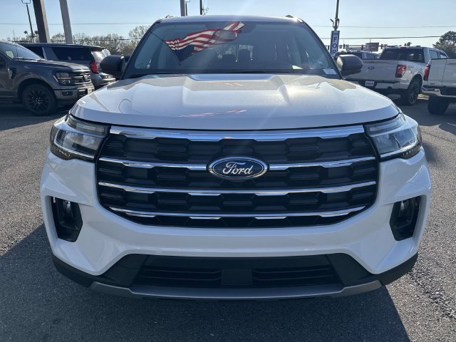 New 2026 Ford Explorer Active w/ Active Comfort Package RWD image 2