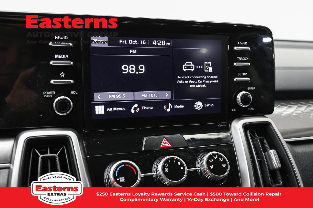 Used 2022 Kia Sorento LX AWD/4WD image 16