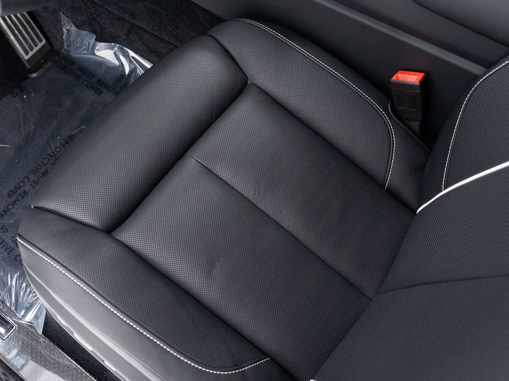 Certified 2026 Rolls-Royce Cullinan Black Badge AWD/4WD image 20