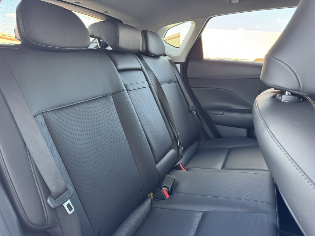 Used 2024 Hyundai Kona Limited image 40