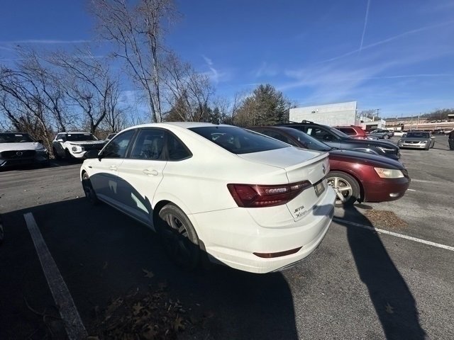 Used 2021 Volkswagen Jetta R-Line w/ R-Line Cold Weather Package image 19