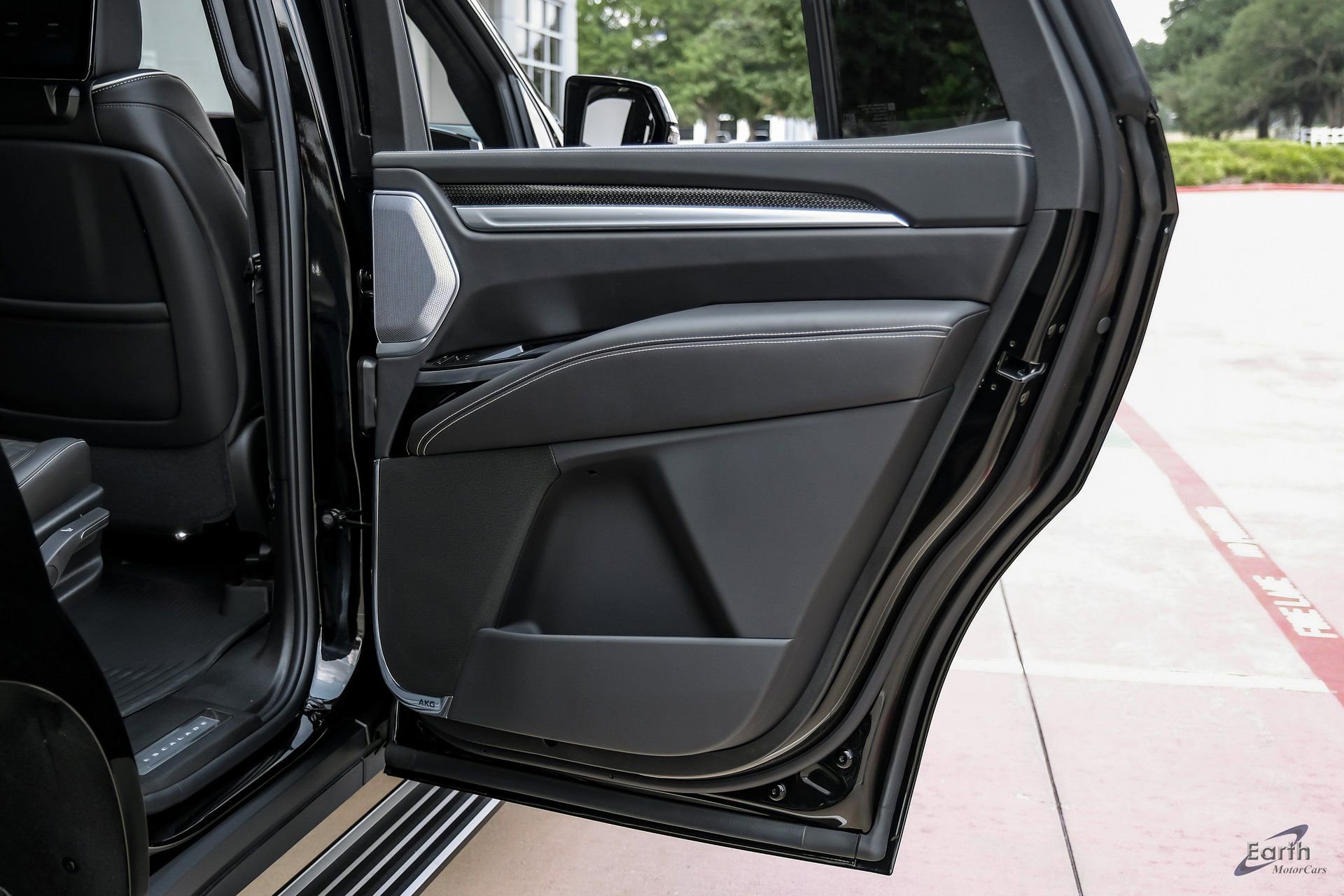 Used 2026 Cadillac Escalade V w/ LPO, Floor Liner Package image 95