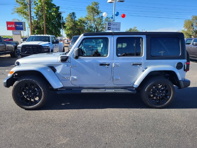 Used 2023 Jeep Wrangler Unlimited Sahara AWD/4WD image 7