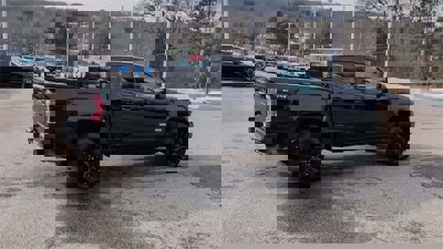 Certified 2022 GMC Canyon Elevation w/ Elevation Premium Package image 9