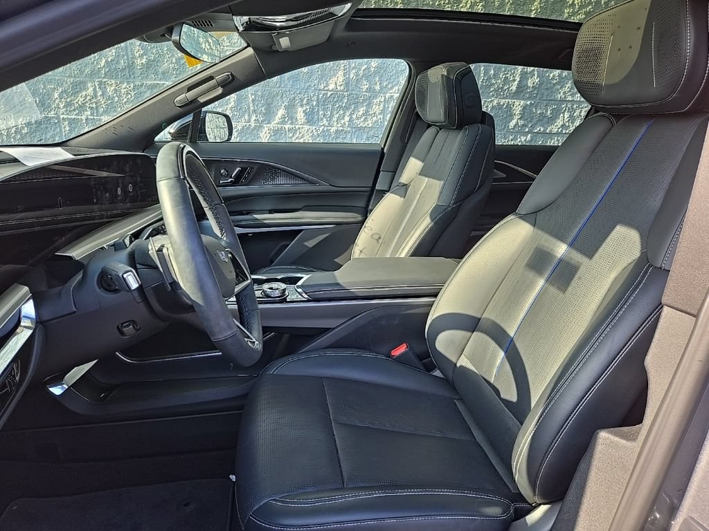 Certified 2023 Cadillac Lyriq AWD image 10