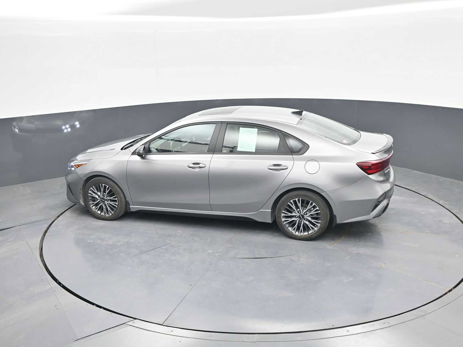 Used 2023 Kia Forte GT-Line w/ GT-Line Premium Package FWD image 32