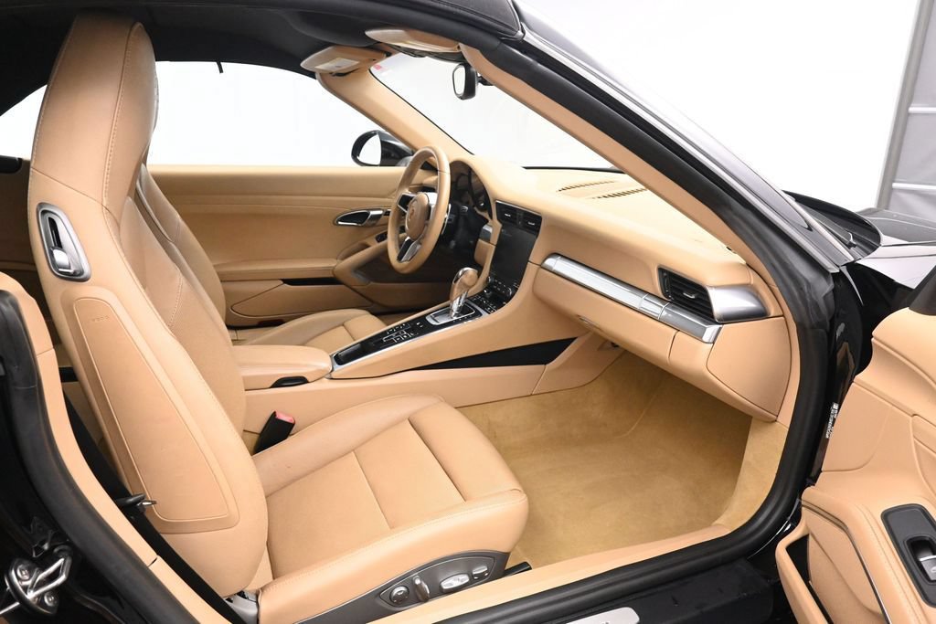 Used 2017 Porsche 911 Carrera RWD image 20