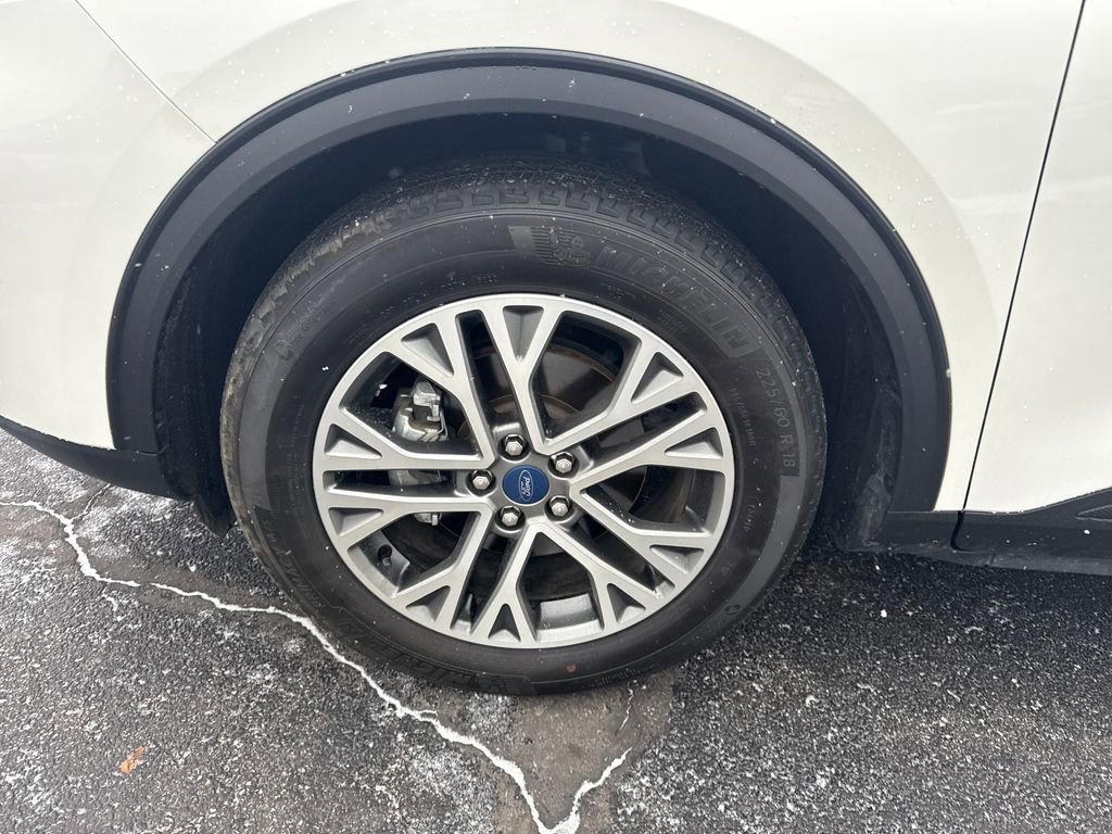 Used 2022 Ford Escape SEL image 19