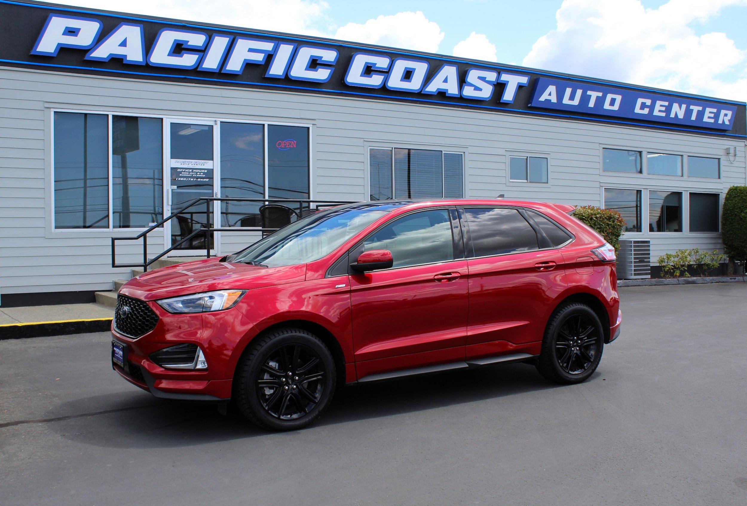 Used 2023 Ford Edge ST-Line