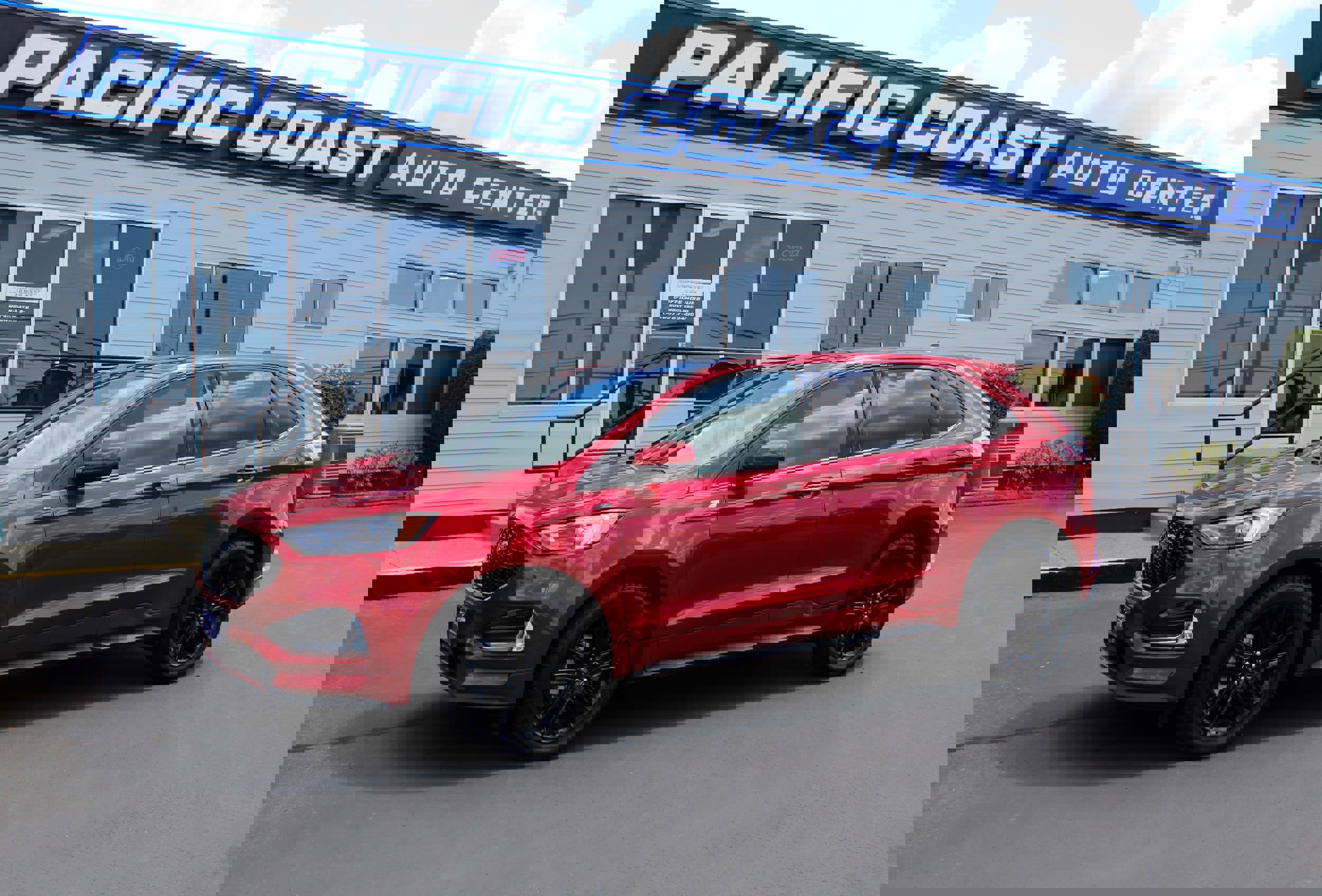 Used 2023 Ford Edge ST-Line image 1