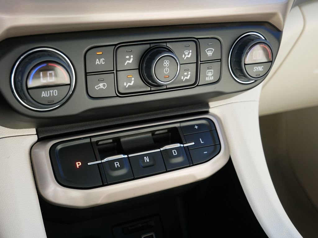 Used 2023 GMC Acadia Denali w/ Denali Ultimate Package image 19