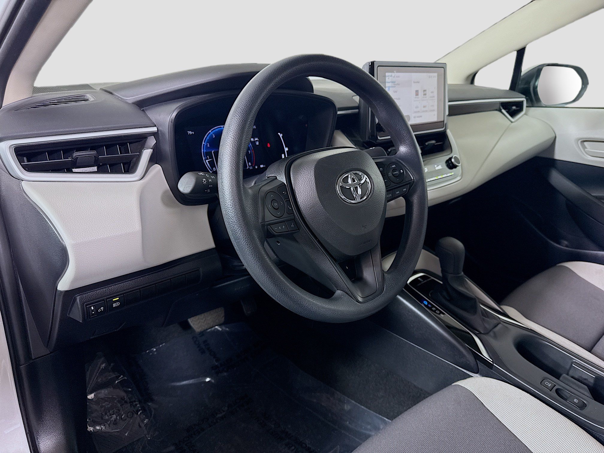 Used 2026 Toyota Corolla LE FWD image 22
