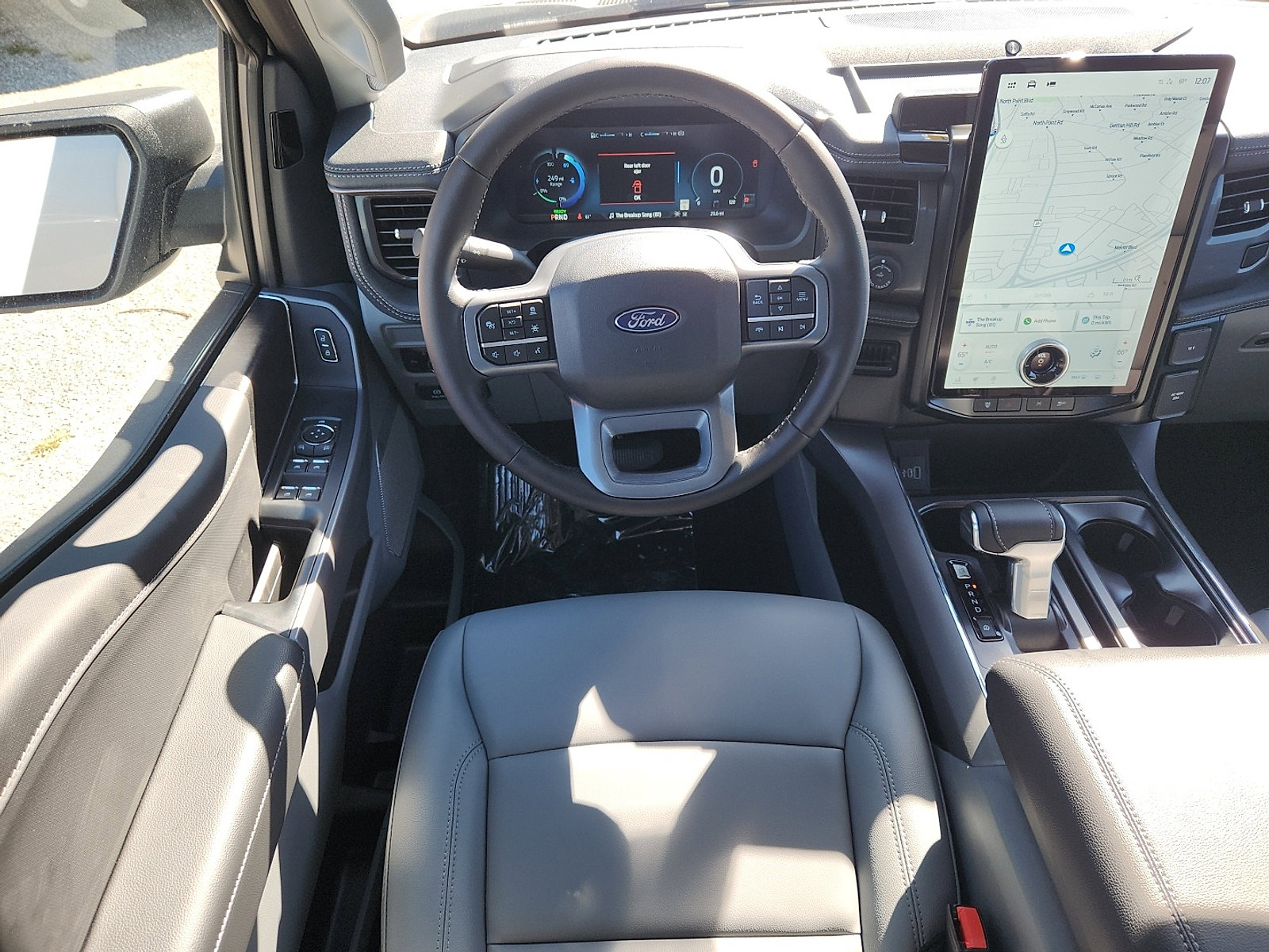 New 2025 Ford F150 Lightning Flash image 7