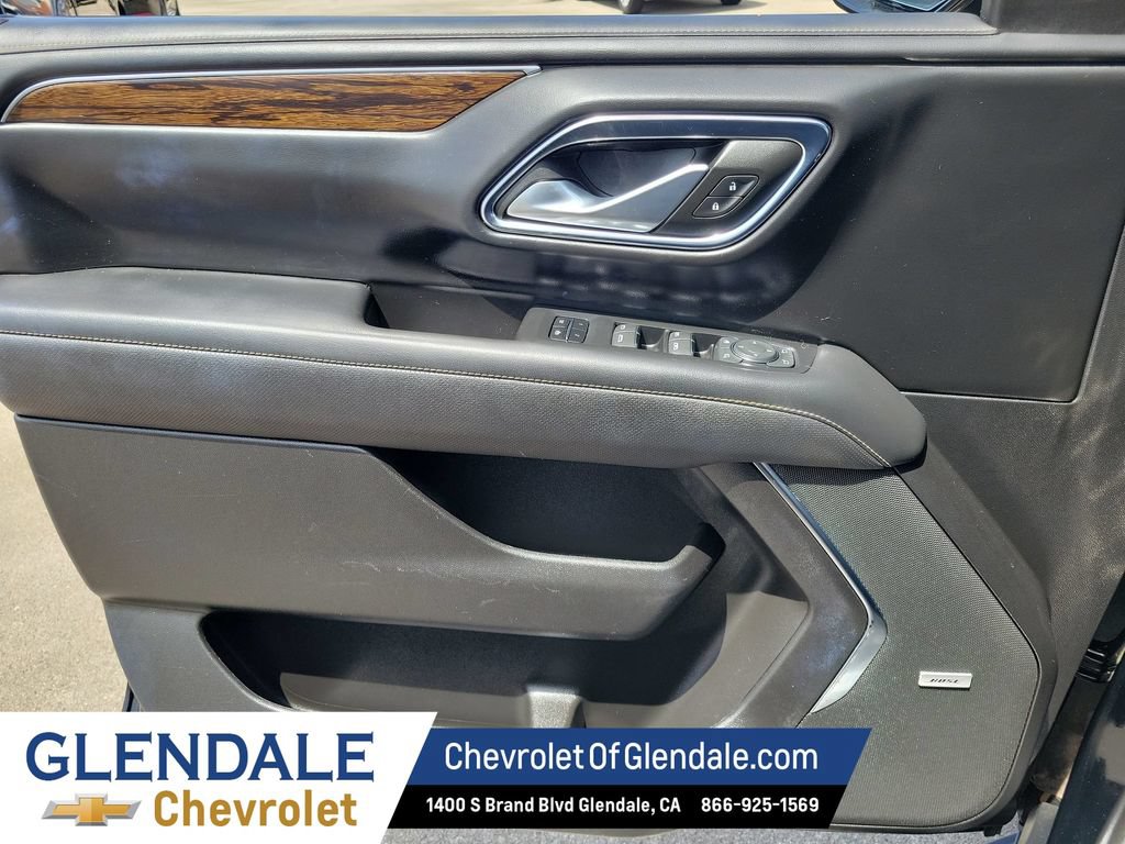 Certified 2023 Chevrolet Suburban Premier RWD image 36