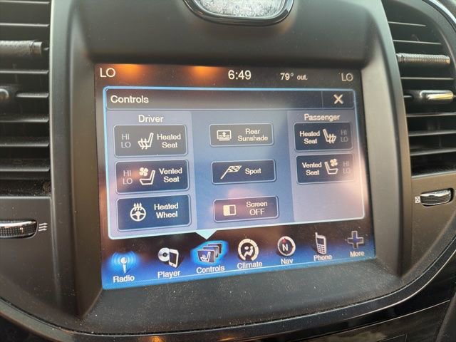 Used 2013 Chrysler 300 C RWD image 13