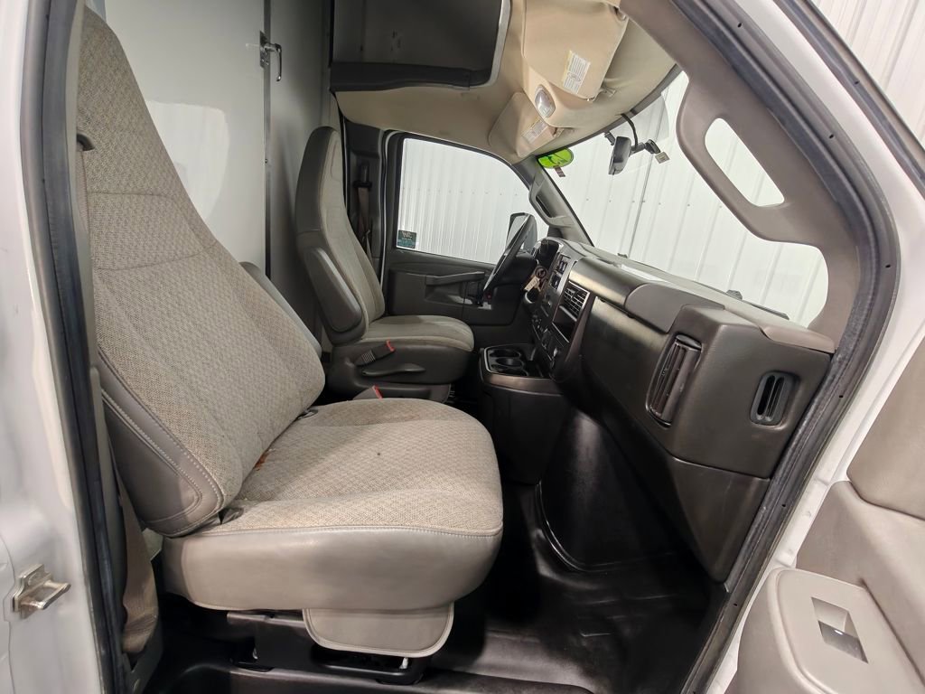 Used 2023 GMC Savana 3500 w/ Power Convenience Package RWD image 26