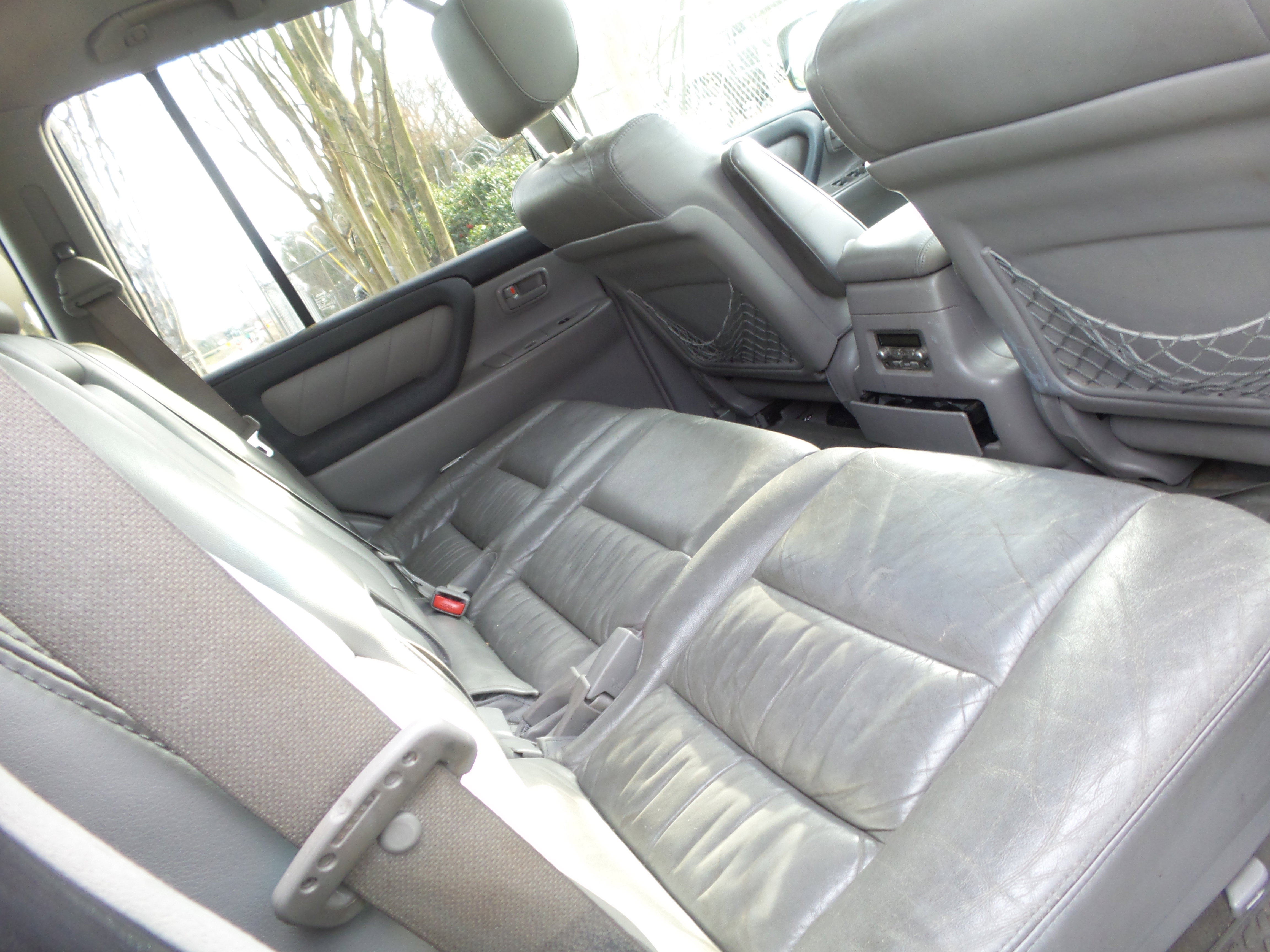 Used 2006 Toyota Land Cruiser V8 image 13