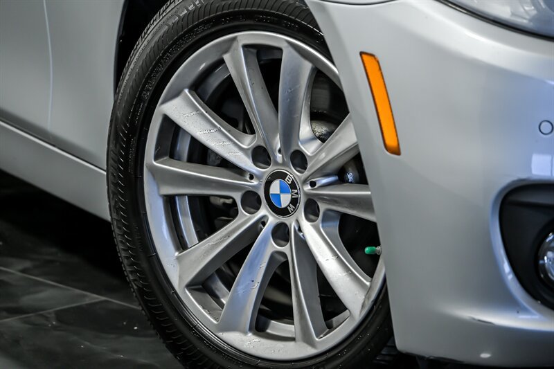 Used 2015 BMW 528i xDrive Sedan AWD/4WD image 3