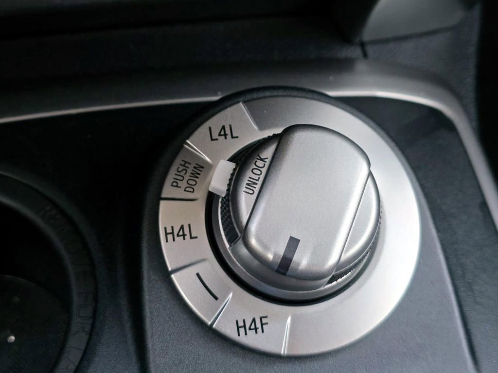 Used 2024 Toyota 4Runner Limited image 18