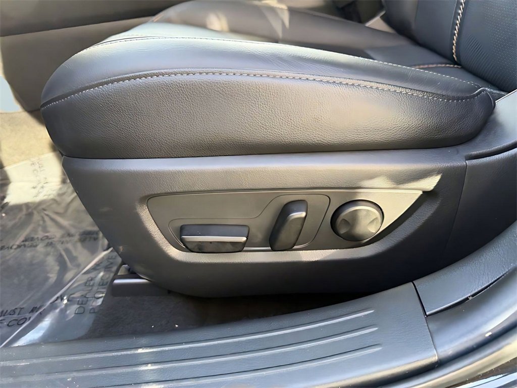 Used 2025 MAZDA CX-50 AWD 2.5 Turbo w/ Cargo Package image 14