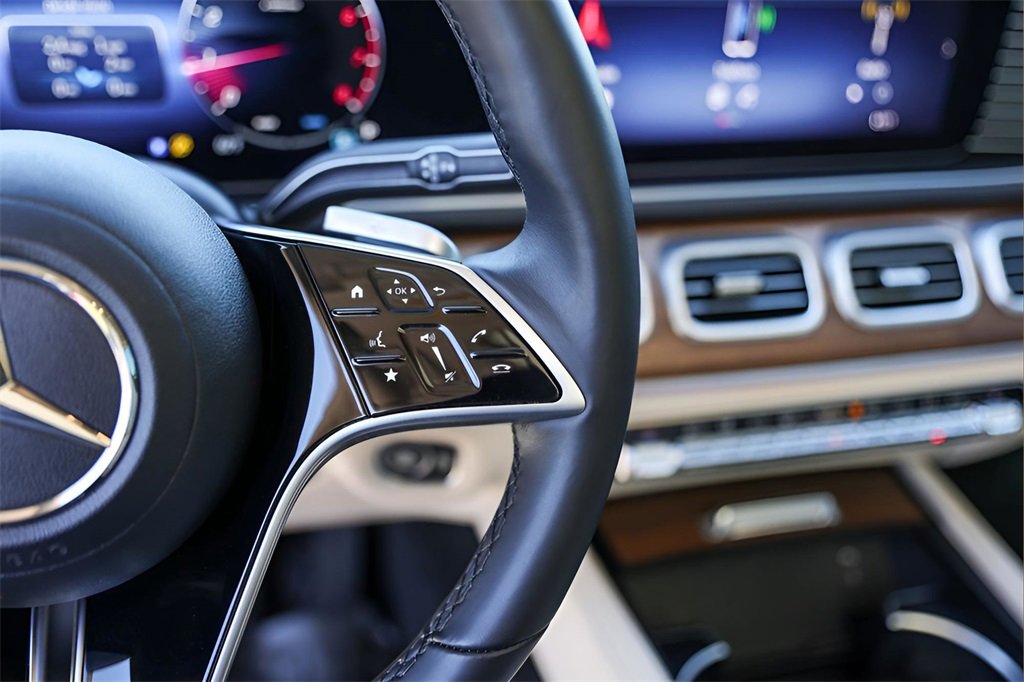 Used 2025 Mercedes-Benz GLE 350 4MATIC image 12