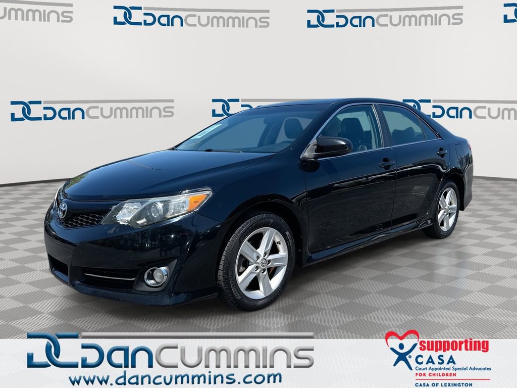 Used 2013 Toyota Camry SE FWD video 1