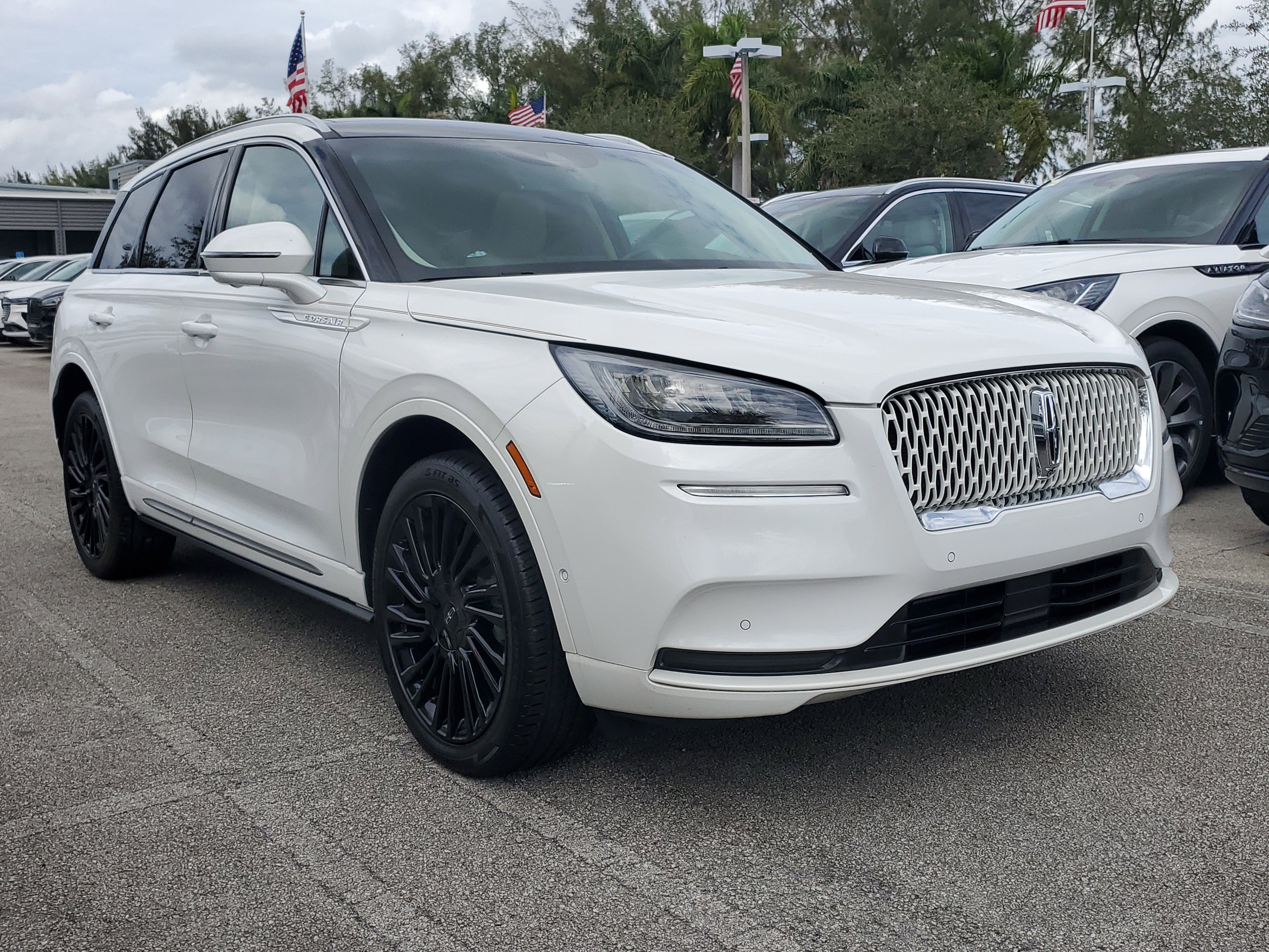 Certified 2022 Lincoln Corsair Reserve image 28