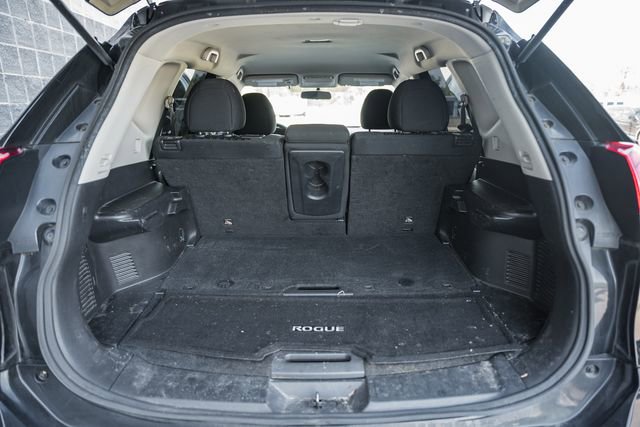 Used 2017 Nissan Rogue SV w/ Midnight Edition Package AWD/4WD image 12