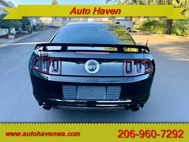 Used 2011 Ford Mustang GT Premium RWD image 6