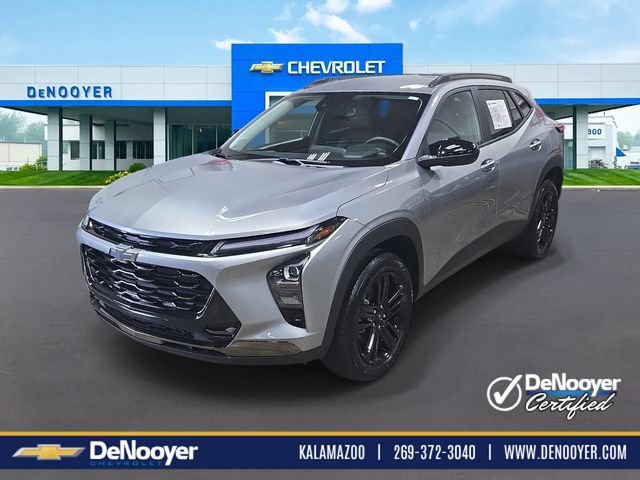 Used 2025 Chevrolet Trax ACTIV w/ Driver Confidence Package FWD image 1