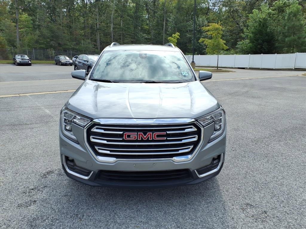 Used 2023 GMC Terrain SLT image 10
