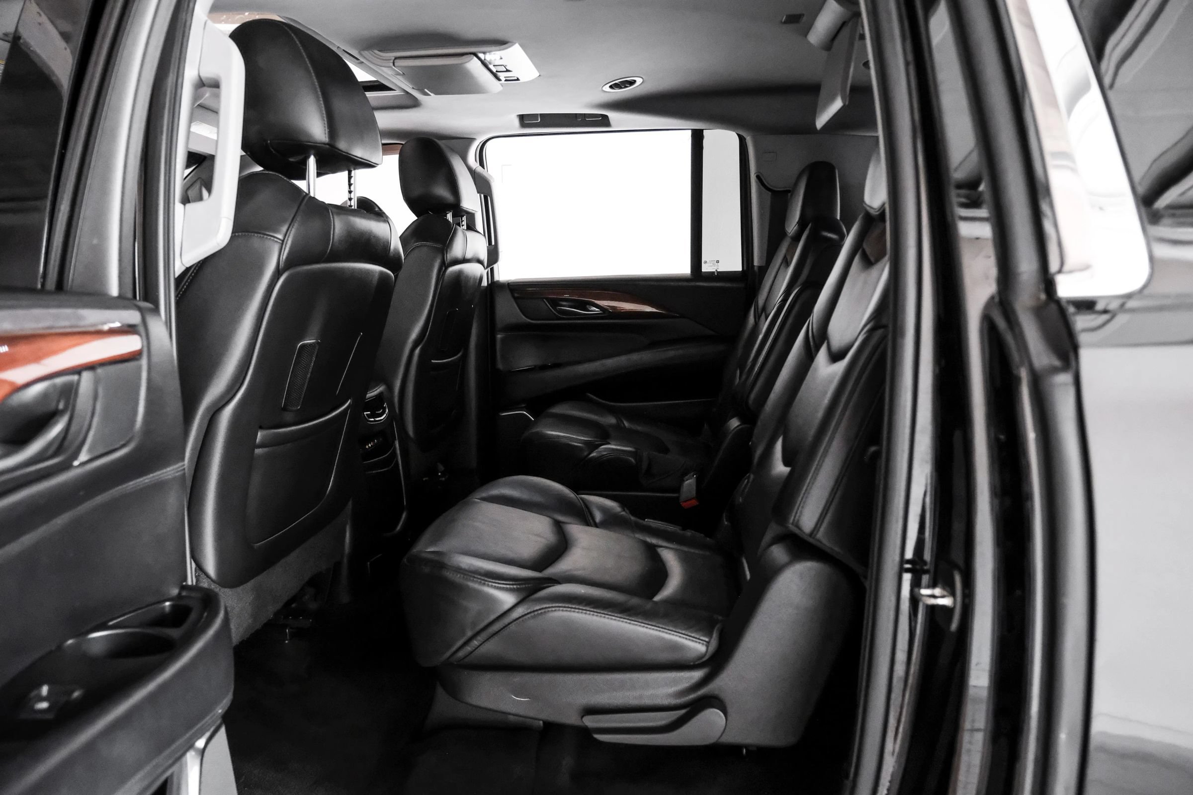 Used 2015 Cadillac Escalade ESV Premium AWD/4WD image 35