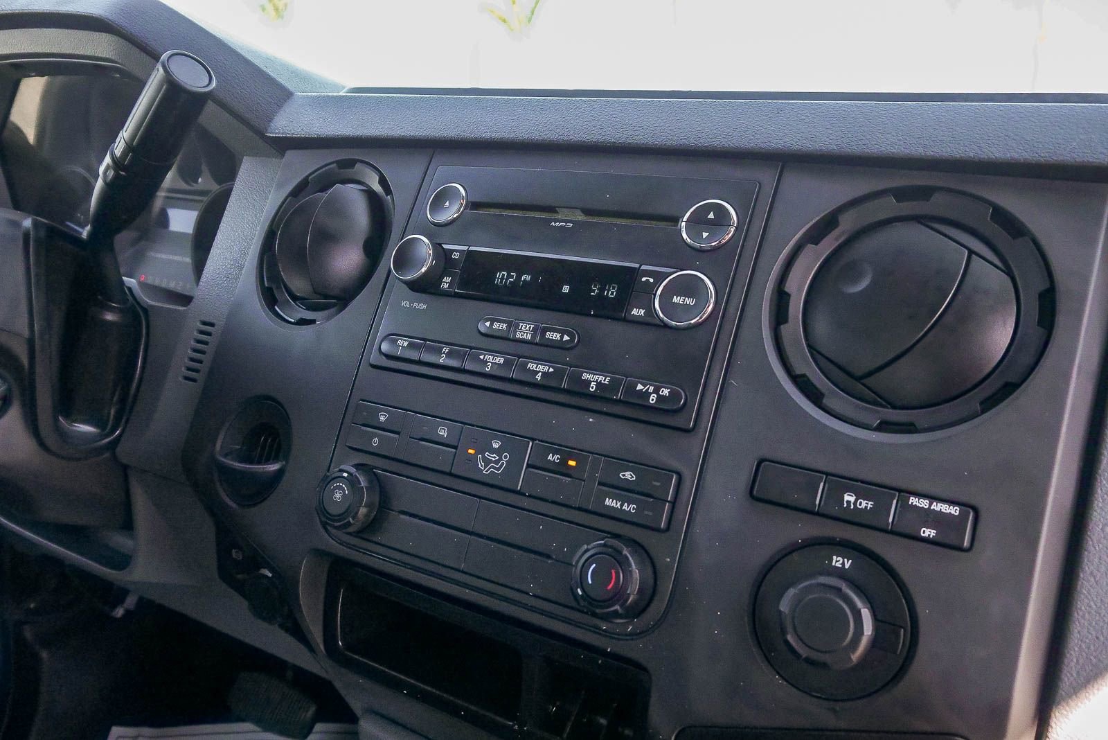 Used 2015 Ford F250 XL w/ Power Equipment Group RWD image 12